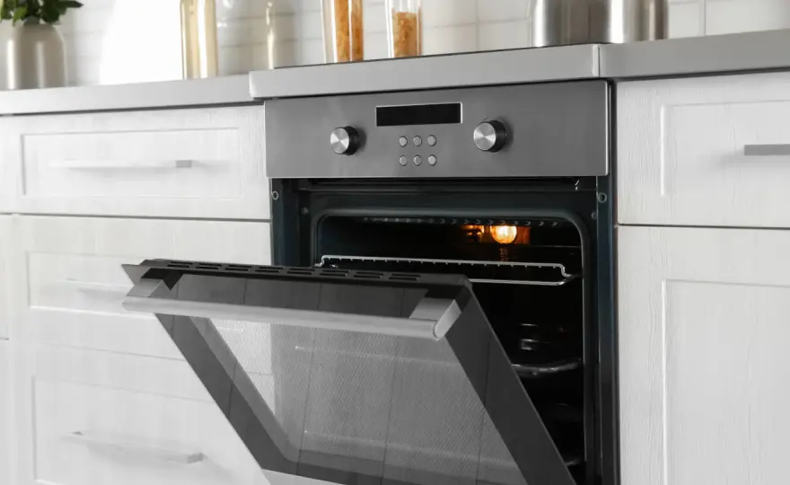 Varmluftsugn vs vanlig ugn - Välj rätt för perfekt bakning