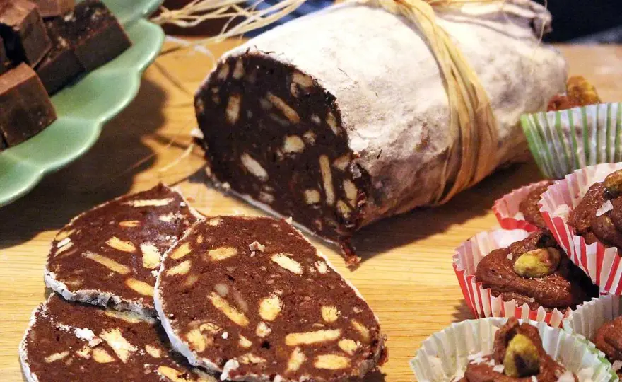 Chokladsalami - Receptet för perfekt konsistens & smak