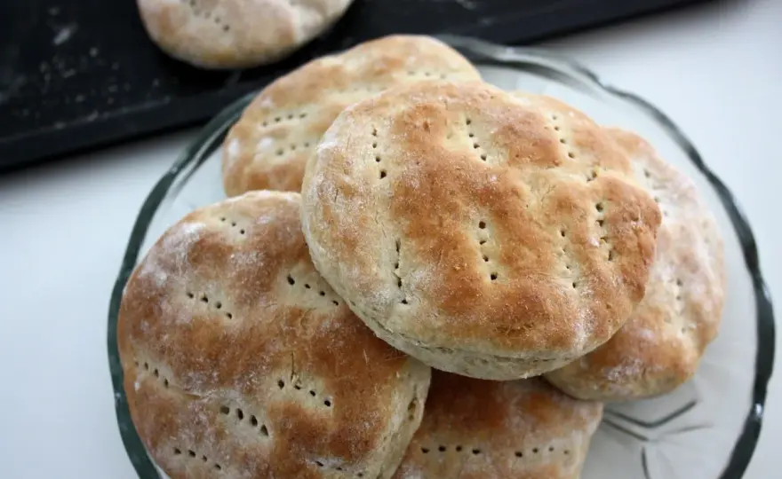 Tekakor med havregryn & rågsikt - Recept för perfekt mjukhet