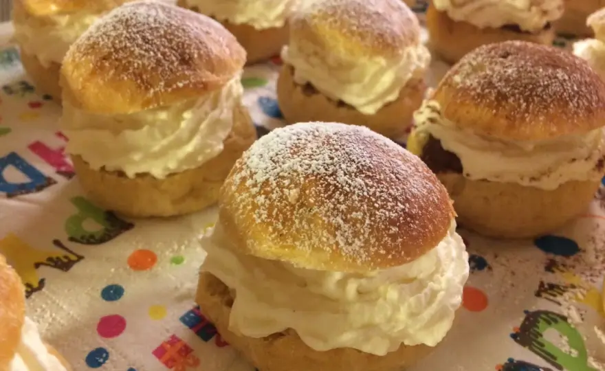 Semmeltårta - Receptet som smakar semla på riktigt
